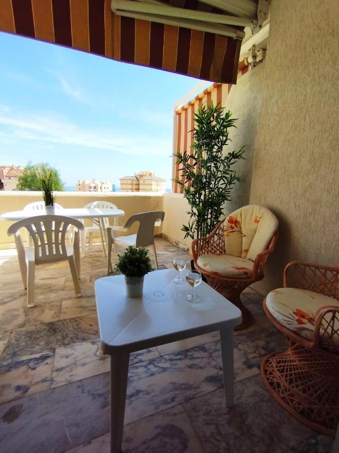 Estudio Terraza Vista Mar Parking Gratuito Piscinas Benalmadena Bagian luar foto