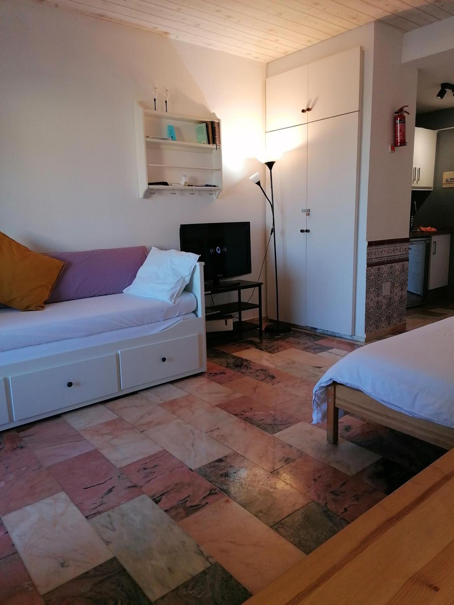 Estudio Terraza Vista Mar Parking Gratuito Piscinas Benalmadena Ruang foto